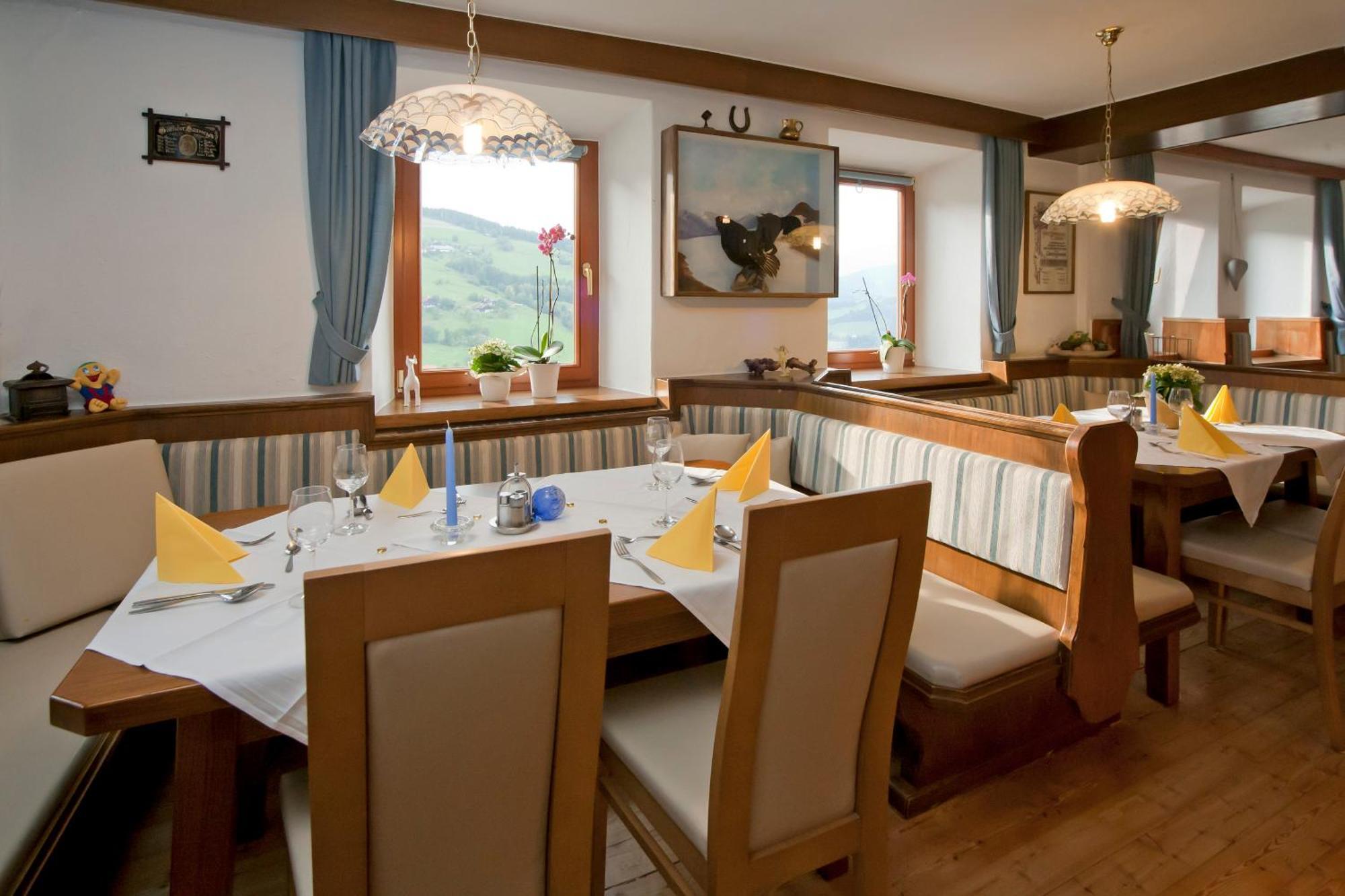 Sportbauernhof - Gasthaus Hochalmblick Krems in Kaernten Exterior foto